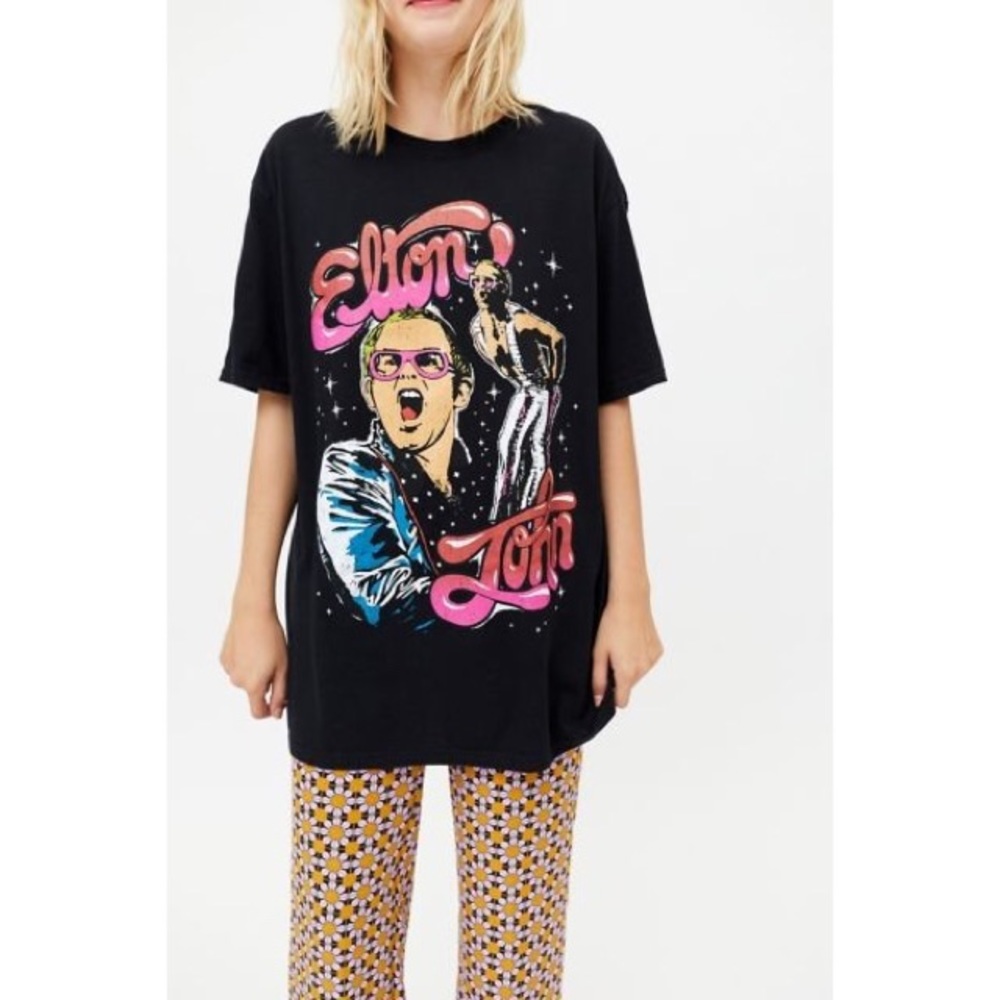 Urban Outfitters Long Oversized Elton John Graphic Tee - Band Tee